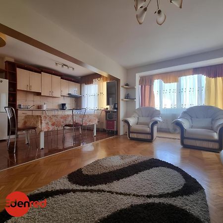 Nice & Relaxing Central Apartment Baia Mare Buitenkant foto